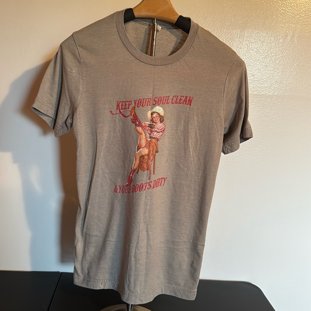 Small tee cowgirl